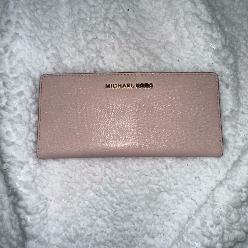Michael Kors Blush Pink Wallet